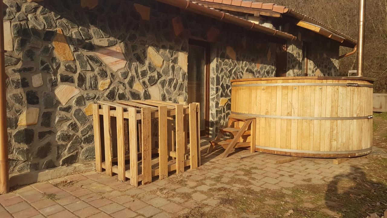 Old Stone Villa Obarok Exterior foto